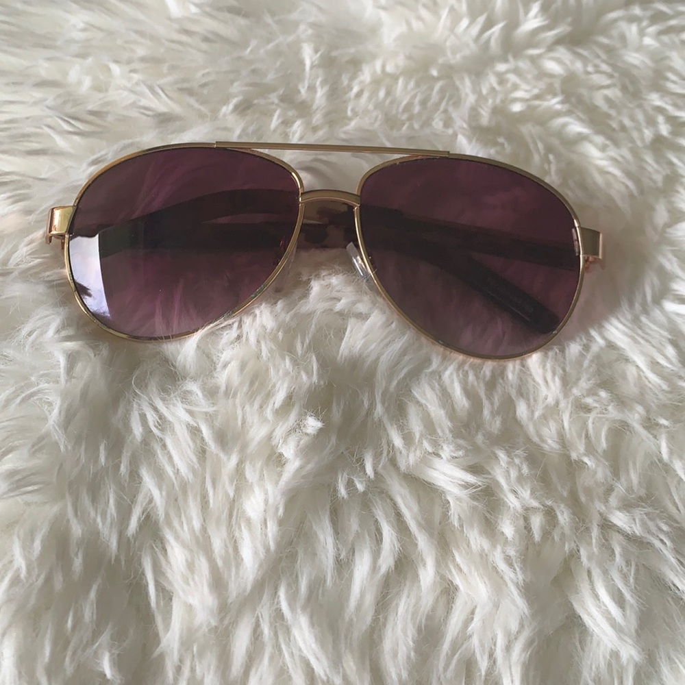 • Sunglasses •